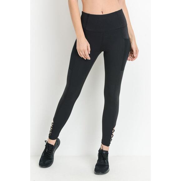 Highwaisted Cross Bottom Leggings - Picture 4 of 5